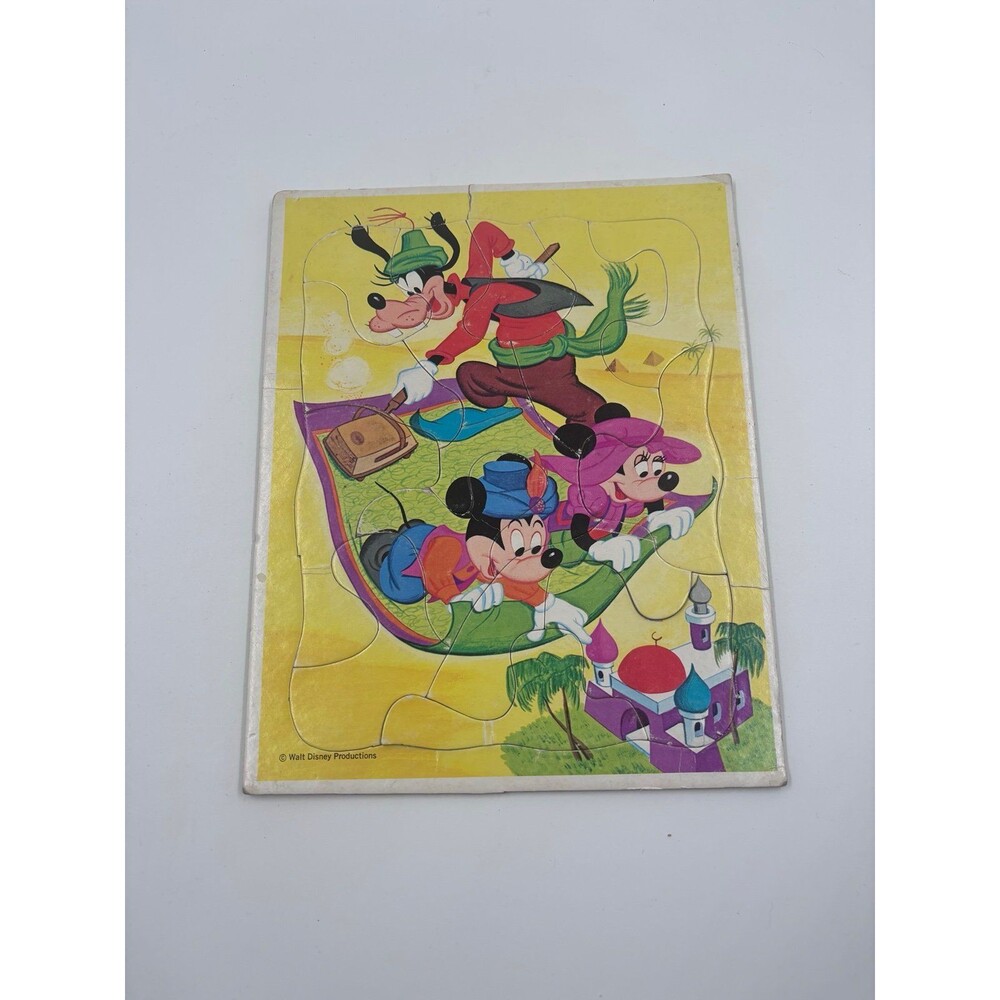 Vintage Walt Disney Mickey Goofy Pluto Magic Carpet Frame-Tray Puzzle